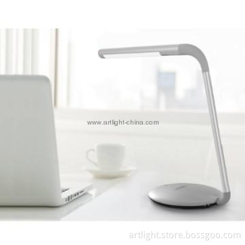 Freely Adjustable Light Angles LED Reading Lamp